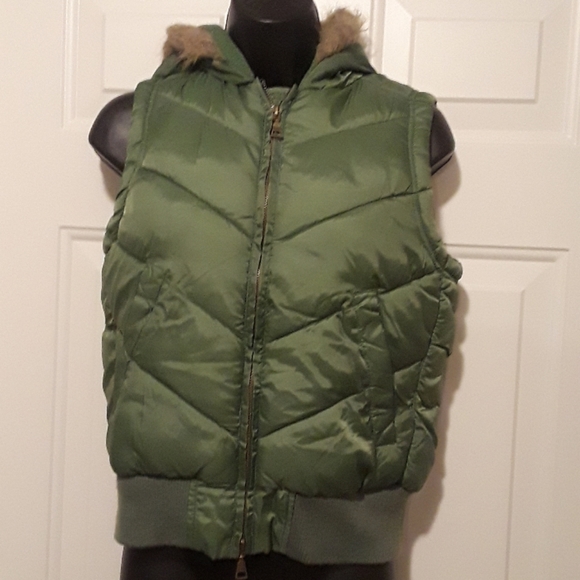 Bongo Outerwear Jackets & Blazers - Bongo Vintage Puffer Vest Bongo Outerwear Jackets & Blazers - Bongo Vintage Puffer Vest
